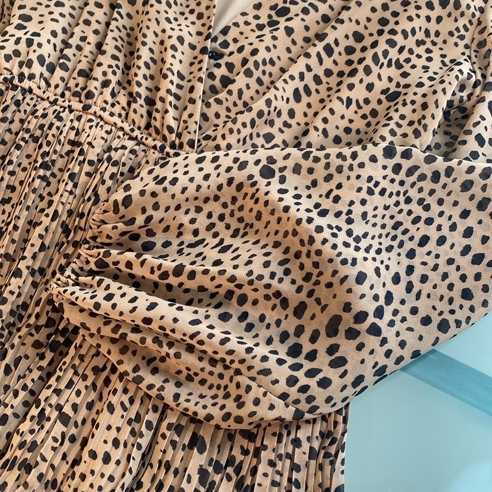 Animal Print Dress She & Sky Pleated Midi Dress Size S NEW - Picture 5 of 12